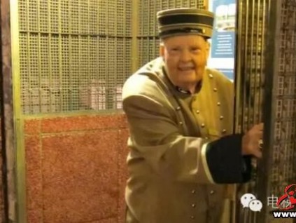 為什么我們總喜歡用“老舊電梯”這個(gè)詞？看看國外怎么說！