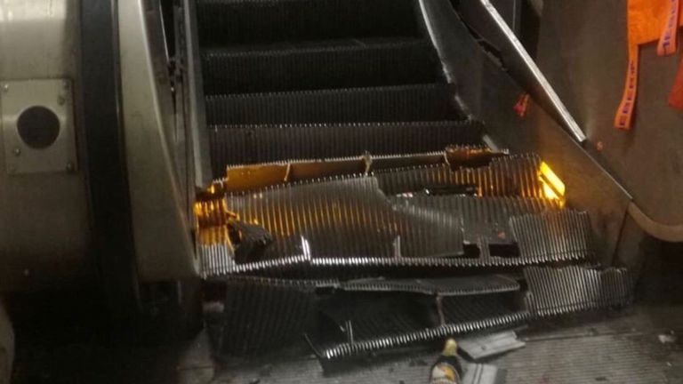 3-STEP COLLAPSE LATEST OF ROME METRO'S ESCALATOR WOES-2