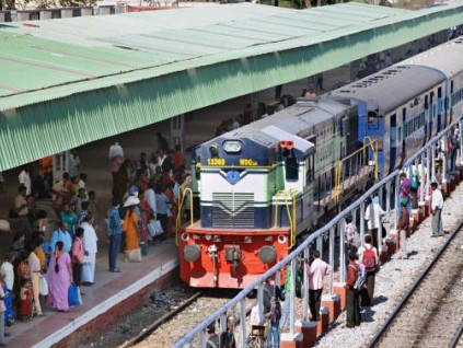 印度西部鐵路部門雇傭工人監(jiān)控電梯設(shè)備