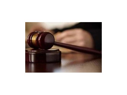 無資質(zhì)加裝電梯，施工人員不慎墜亡，法院判決雇主賠償383293元