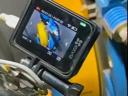 奇葩！物業(yè)送的禮物，電梯人帶著執(zhí)法記錄儀去維保！太難了！