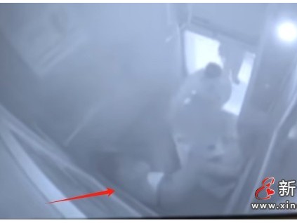 浙江金華電梯沖頂事故 從2層直升24層 造成乘梯人多處骨折