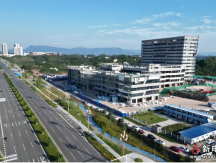 美的LINVOL領(lǐng)沃電梯為合江縣江北醫(yī)療綜合體打造高效、舒適通行方案