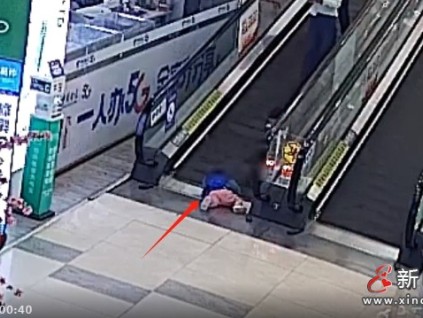 東莞塘廈：又有孩子手指被卷進(jìn)扶梯 一聲嘆息！扶梯“咬人”并不鮮見