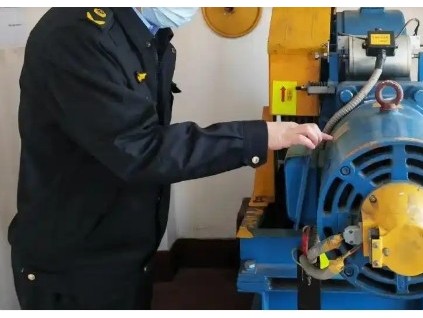 上海某電梯公司未按要求維保 致醫(yī)院電梯“困人”被罰4.5萬元