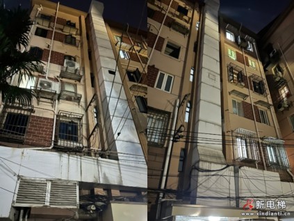 上海長寧一小區(qū)加裝電梯程序完備 兩個大煙道成攔路虎 協(xié)調(diào)多年無果