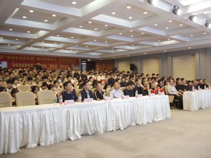 電梯安全進(jìn)校園，共筑平安成長(zhǎng)路 | 遼寧省多部門聯(lián)合開展電梯安全宣傳活動(dòng)