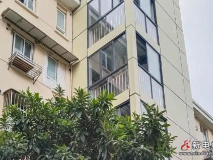 上海老小區(qū)加裝電梯引爭執(zhí)，調(diào)解時老人猝死，被告被判賠12萬